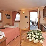 Gresil Hotel apartamentowy 4*