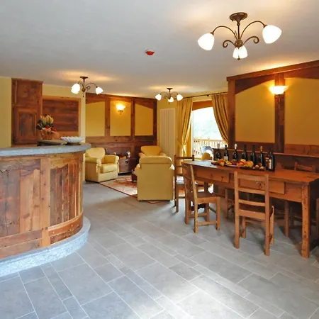 Gresil Aparthotel 3*