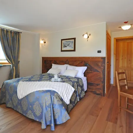 Gresil Aparthotel 3*
